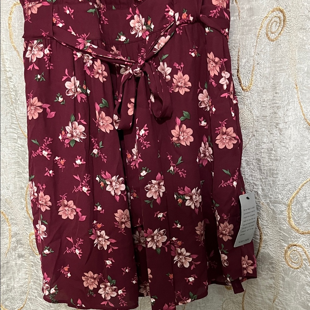 🌺DR2 Burgundy Floral Wrap Dress - Picture 4 of 5